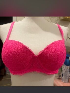 Victoria's Secret Hot Pink Lace Underwire Bra